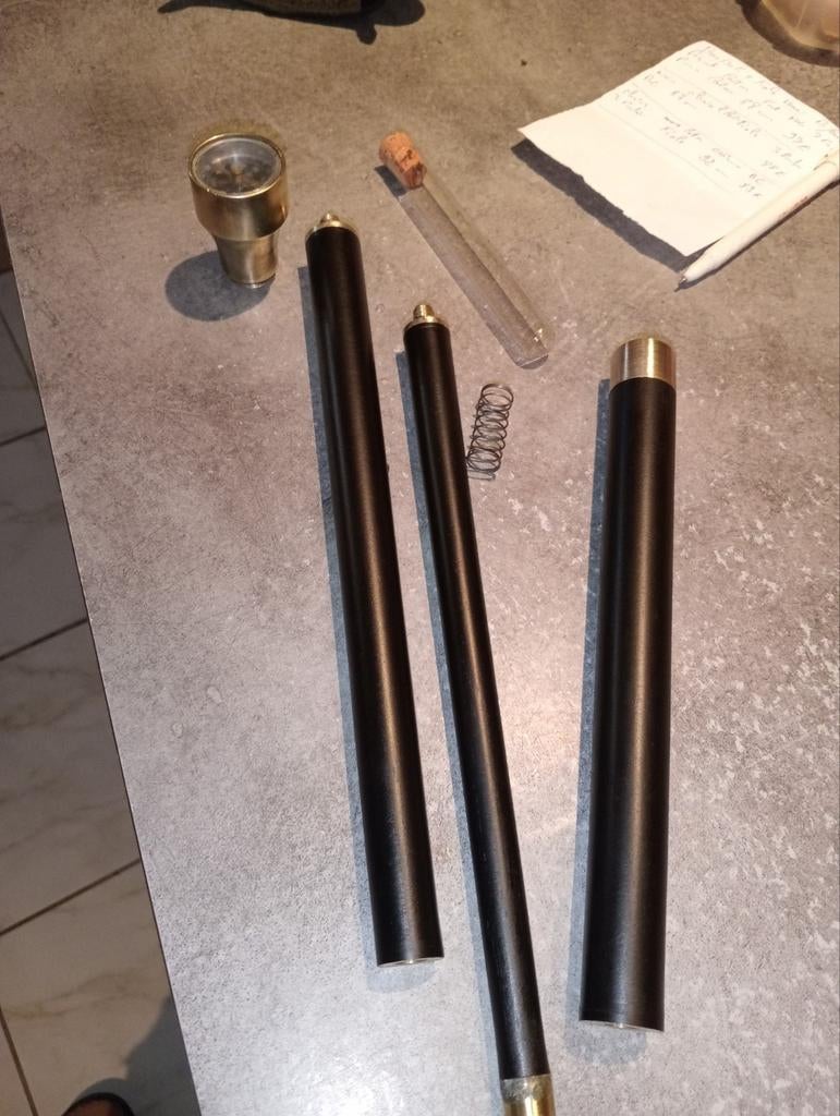 Prachtige wandelstok. kompas en fles 88 cm