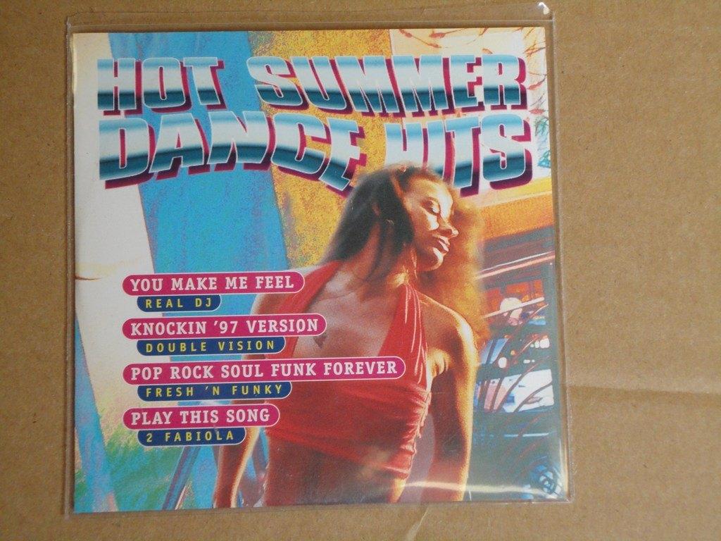CD - Hot Summer Dance Hits 2FABIOLA/ROGER SANCHEZ/REAL DJ, CD & DVD, CD | Dance & House, Enlèvement ou Envoi
