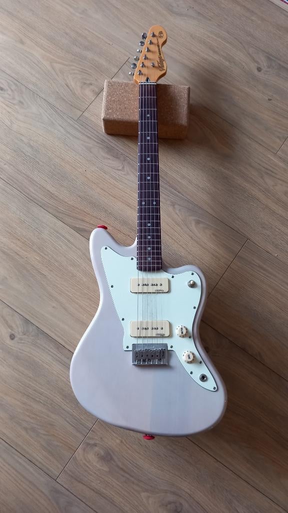 Vintage v65 - offset body - P90's, Musique & Instruments, Enlèvement, Comme neuf, Solid body, Autres marques