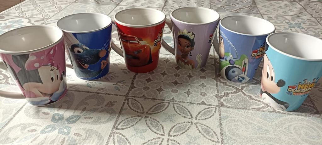 6 tasses Disney, Maison & Meubles, Enlèvement, Neuf