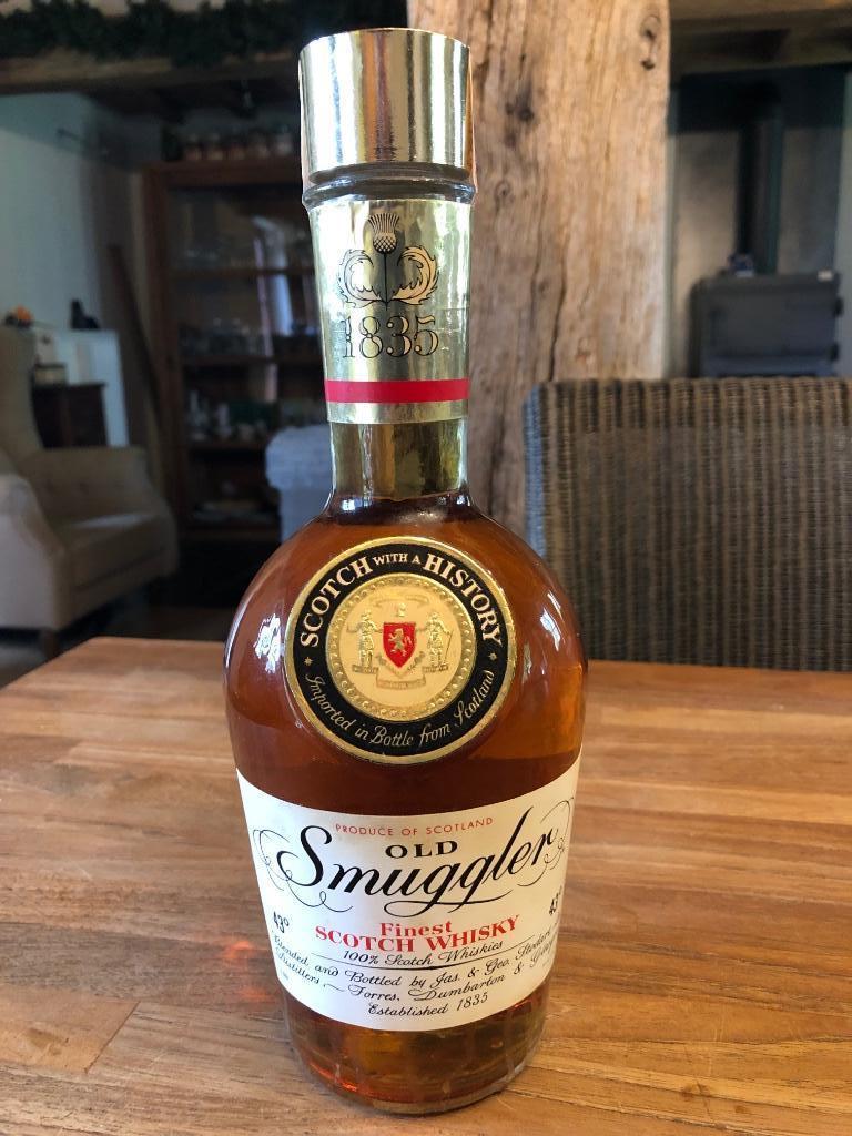 whisky old smuggler 1970, Verzamelen, Ophalen of Verzenden, Zo goed als nieuw, Vol