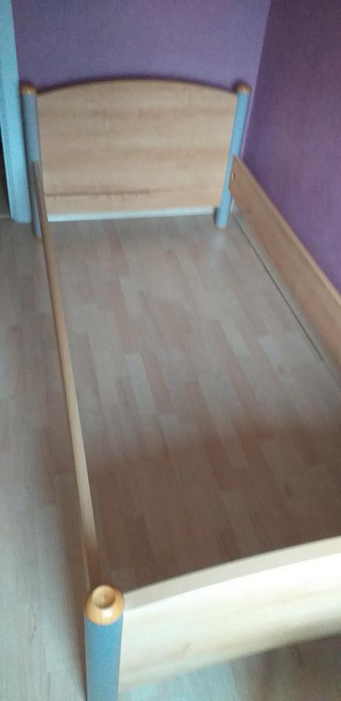 Eenpersoonsbed met schuifllade ideaal voor de student, Ophalen, Gebruikt