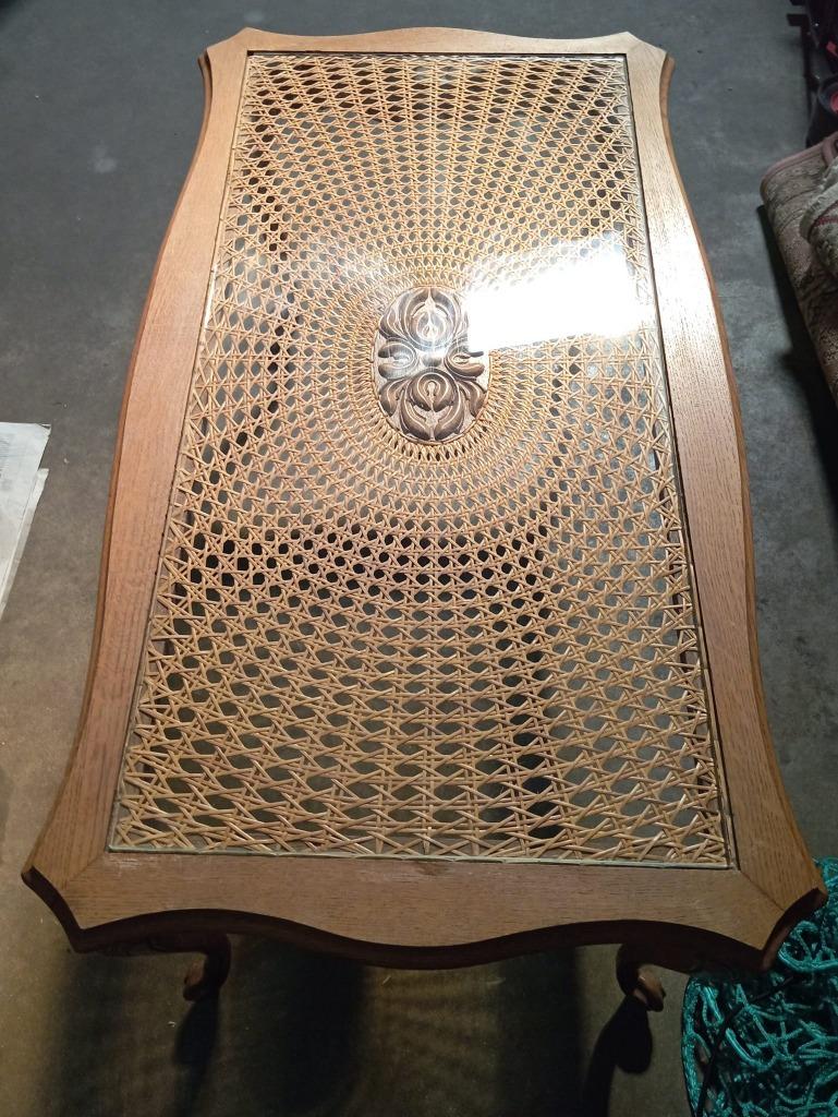 Eikenhouten salon- bijzettafel met gevlochten rotan, Enlèvement