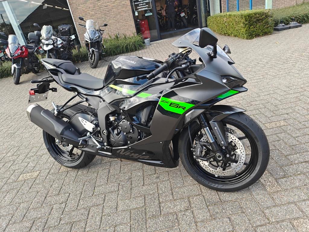 Kawasaki Ninja ZX6-R model 2026 uit voorraad, Motoren, Traction Control, 4 cilinders, Motorrijbewijs A, Bedrijf