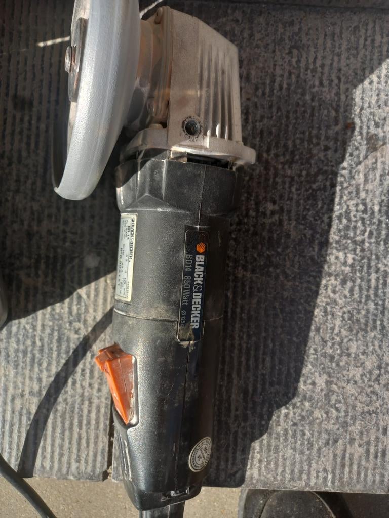 Black Decker 125mm haakse slijper, Doe-het-zelf en Bouw, Gereedschap | Slijpmachines, Ophalen