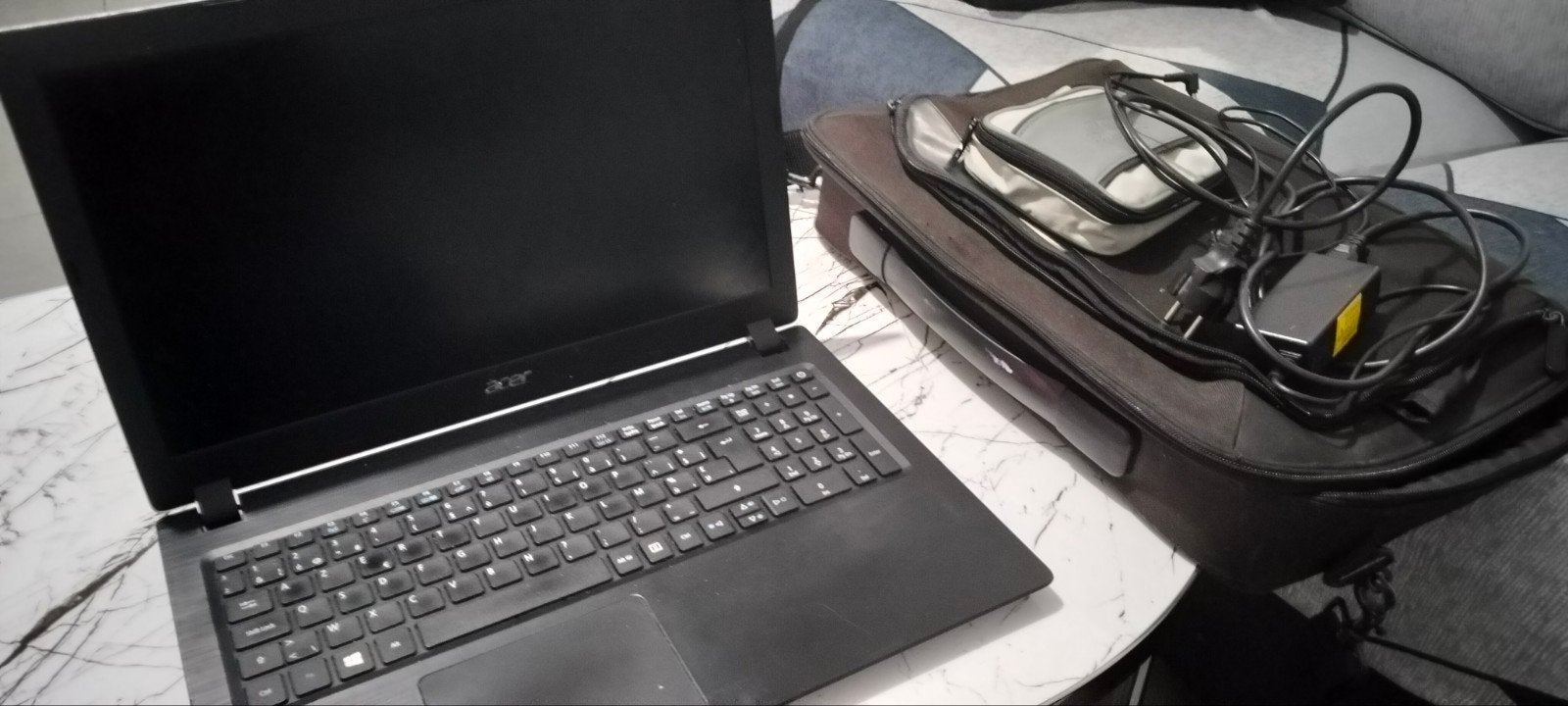 acer AMD E2 a vendre plus besoin, Enlèvement, SSD