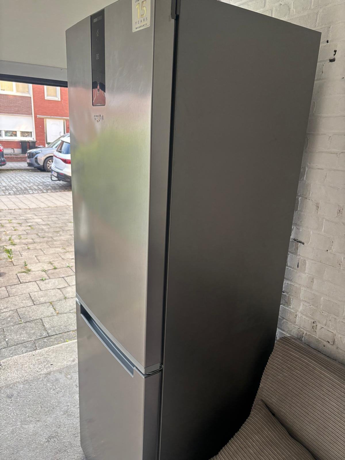 Réfrigérateur et congélateur combinés Whirlpool NoFrost, Classe énergétique A ou plus économe, 160 cm ou plus, Comme neuf, Enlèvement