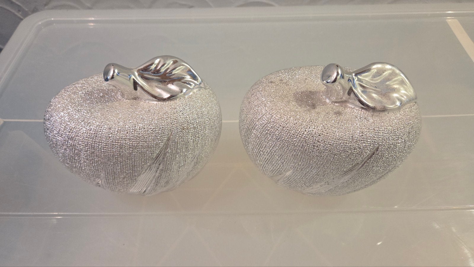 Ensemblede 2 pommes décoratif maison, Enlèvement, Argent