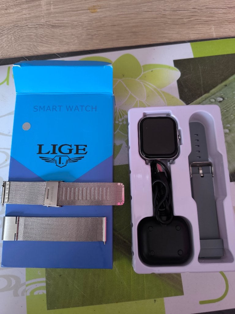 Montre connectée lige neuf, Bijoux, Sacs & Beauté, Enlèvement ou Envoi, Neuf