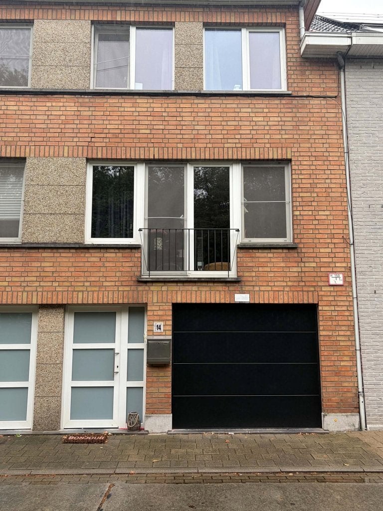 Instapklare, gerenoveerde Bel-etage woning te Gistel, Maison 2 façades, Province de Flandre-Occidentale, Ventes sans courtier