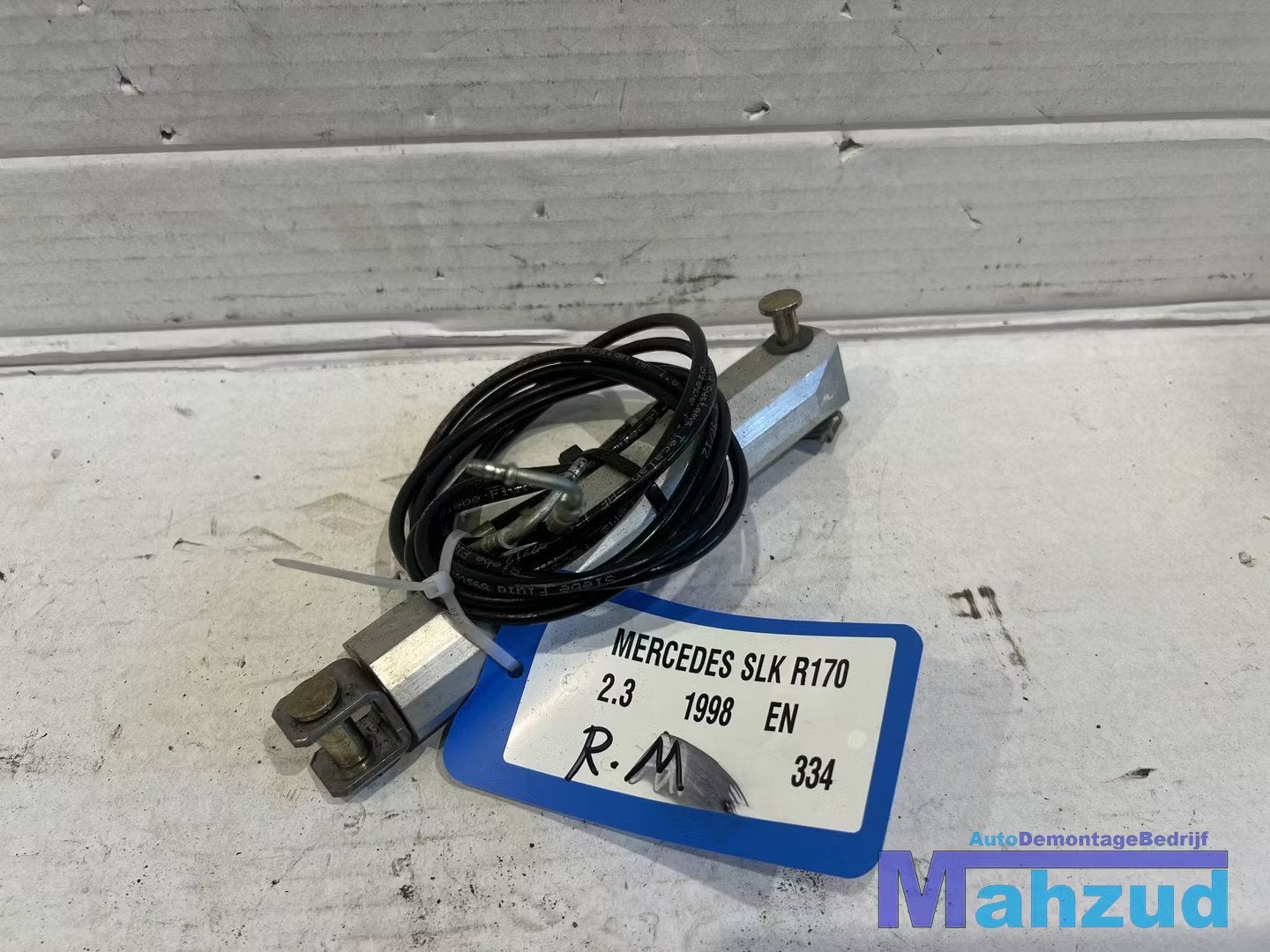 MERCEDES SLK R170 Achterklep rechts dak cilinder 1996-2004, Mercedes-Benz AG, Mercedes-Benz, Utilisé, Mercedesstrasse 120
70372  Stuttgart, DE