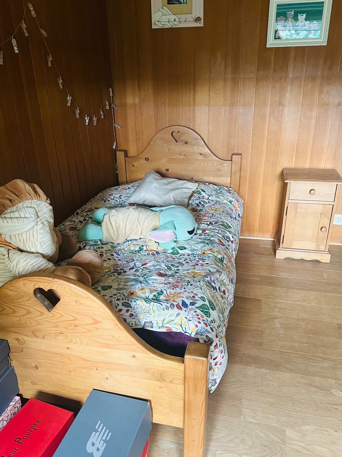 Lit une personne en pin + chevet assorti, Maison & Meubles, Enlèvement, Utilisé, Une personne