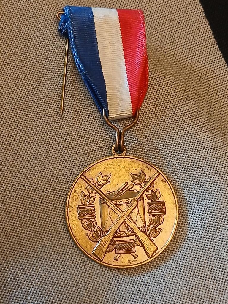 Medaille Marche St Gery 1977, Collections, Objets militaires | Général, Envoi, Armée de terre, Ruban, Médaille ou Ailes