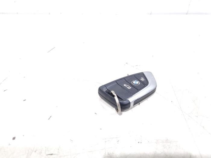 Sleutel van een BMW 2-Serie, Gebruikt, -, -, Ophalen of Verzenden