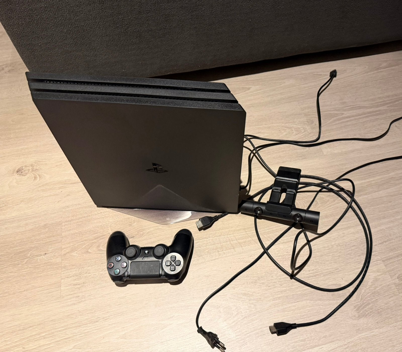 PlayStation 4 Slim, model CUH-7216B, 1TB, Games en Spelcomputers, Spelcomputers | Sony PlayStation 4, Ophalen, Zo goed als nieuw