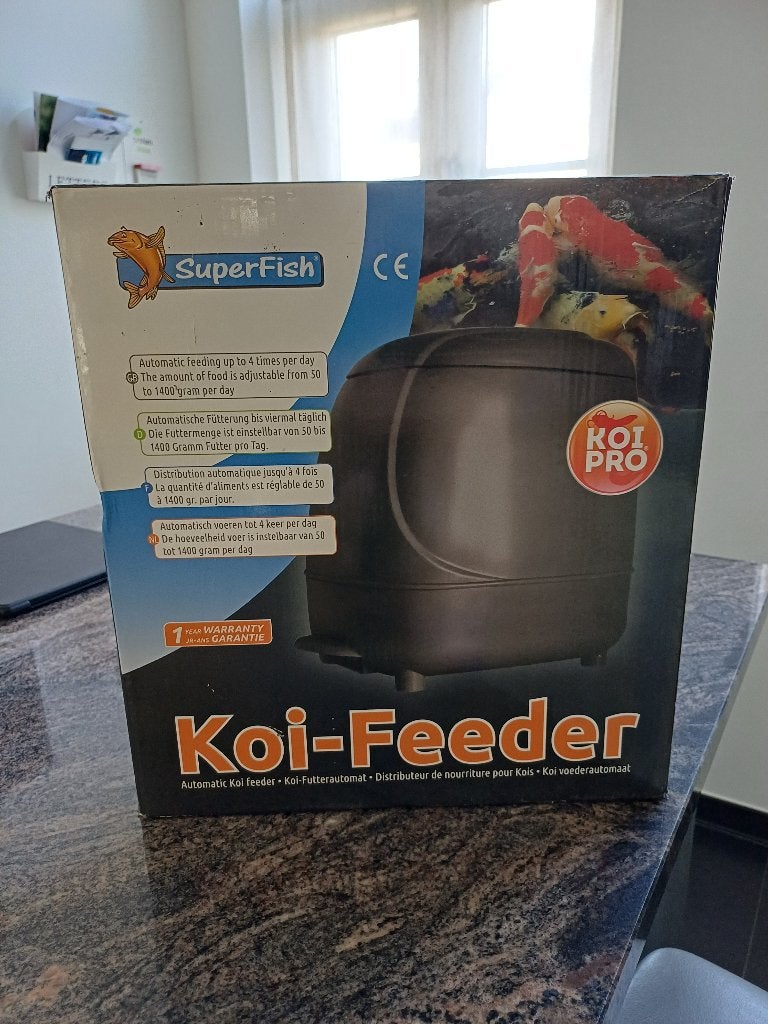 Voederautomaat voor vijvervissen