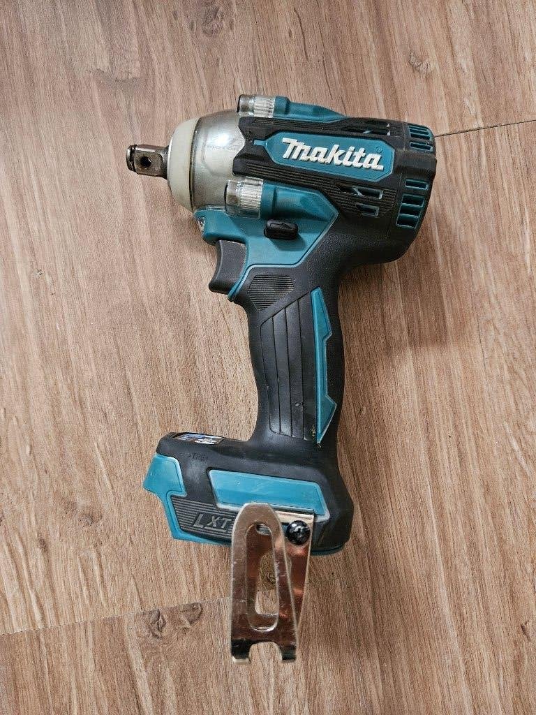 Makita slagmoersleutel dtw300, Ophalen, Zo goed als nieuw