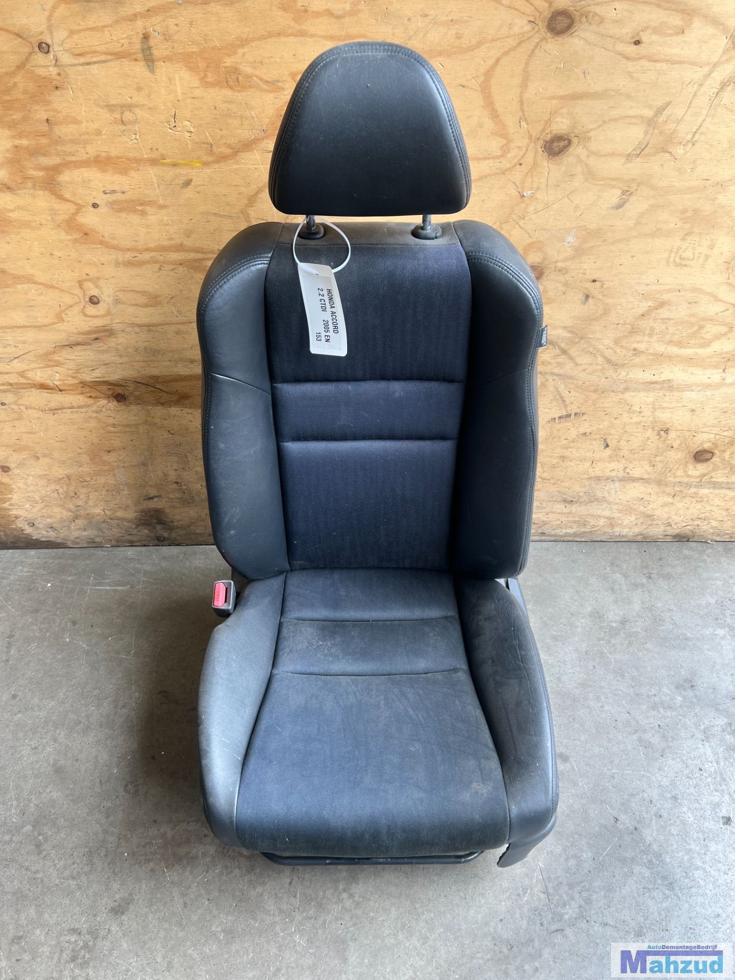 HONDA ACCORD 7 half LEER links stoel bestuurdersstoel 2003-2, Gebruikt, Info@honda.co.jp, Minami-Aoyama 2-chome 1-1
107-8556  Tokyo