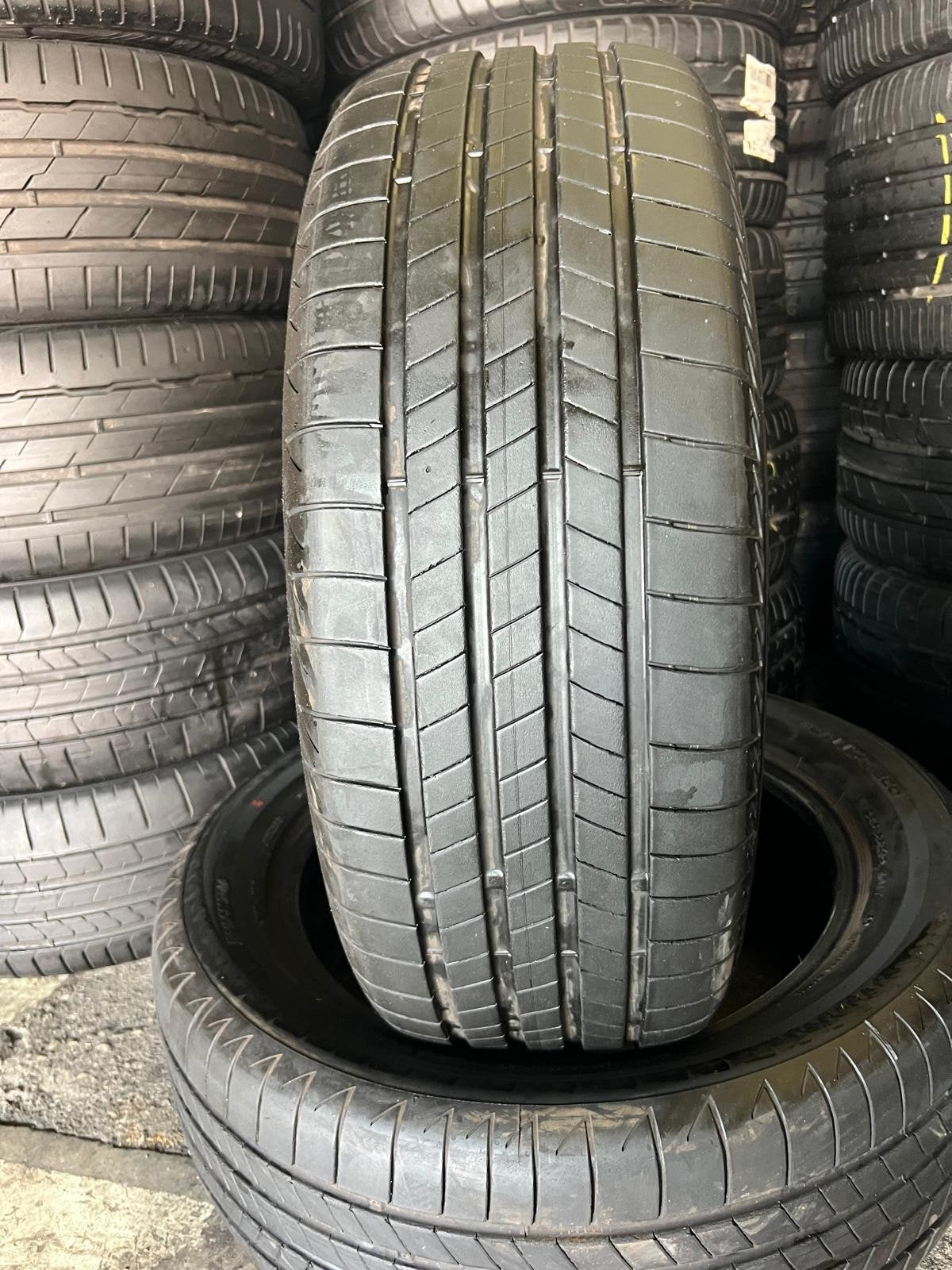 235 55 19 Bridgestone avec montage et équilibrage, Enlèvement