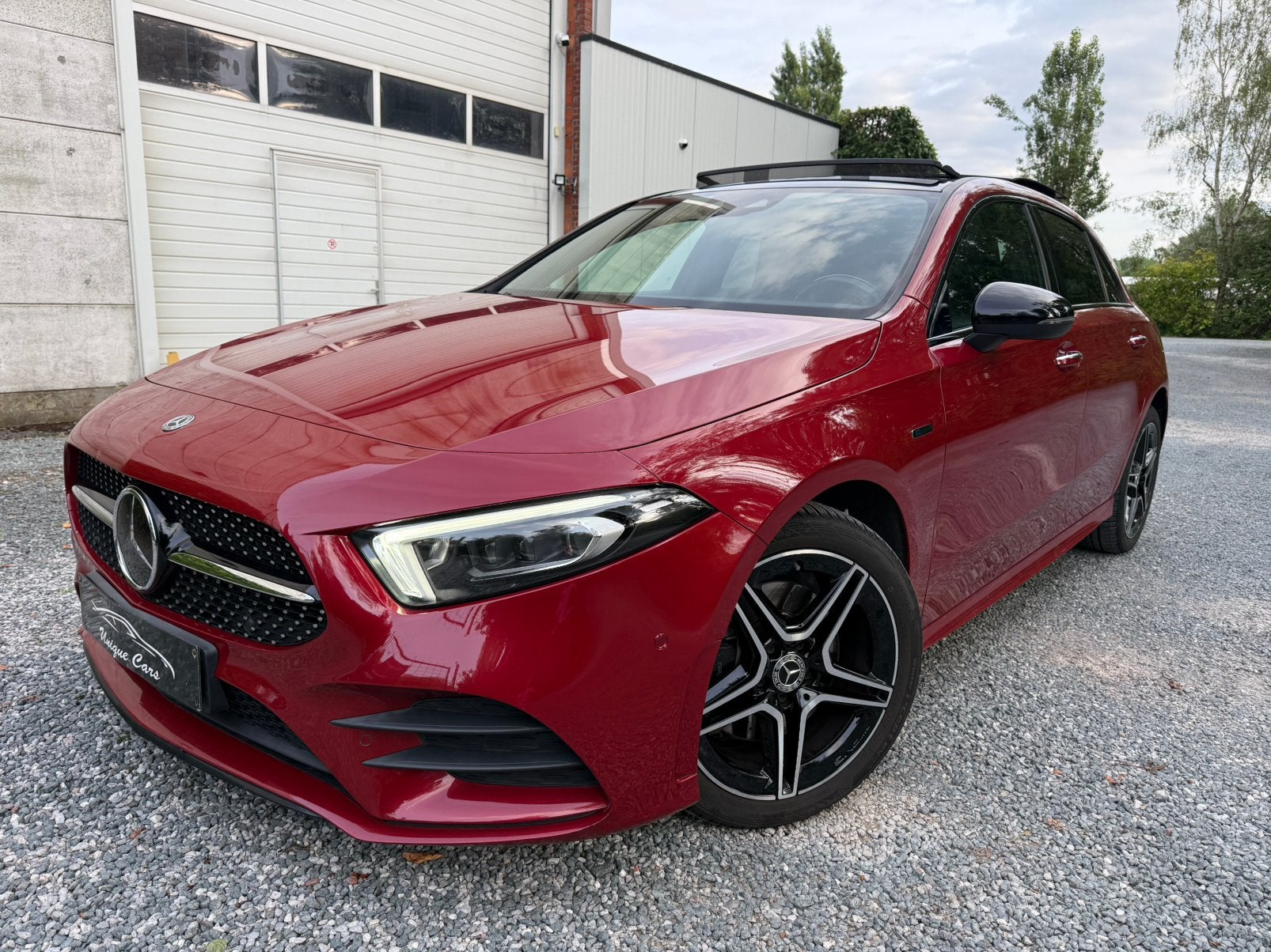 Mercedes A250e PHEV AMG Pano Cherryrouge Night Full 2021, Auto's, Automaat, https://public.car-pass.be/vhr/47d5603a-e788-446e-a028-2c27115c7320