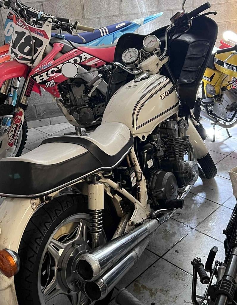 Honda Cb 750 PZ, Motoren
