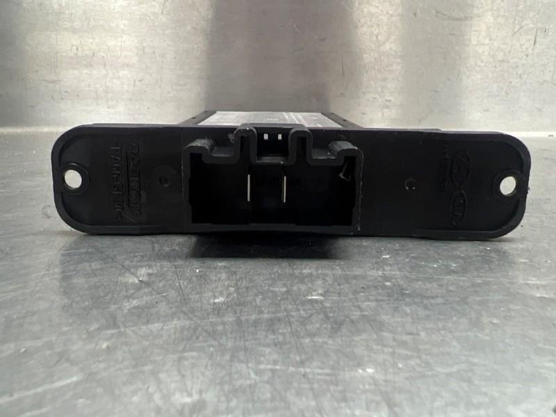 ELEMENT RADIATEUR ELECTRIQUE Rio IV (YB) (|ME1A072STBJ|), Utilisé, Kia