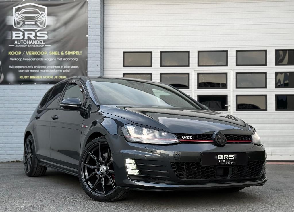 Volkswagen Golf 7 GTI 2.0 220 Pk Zeer goed onderhouden!, Auto's, Stof, 139 g/km, Euro 6, 4 cilinders