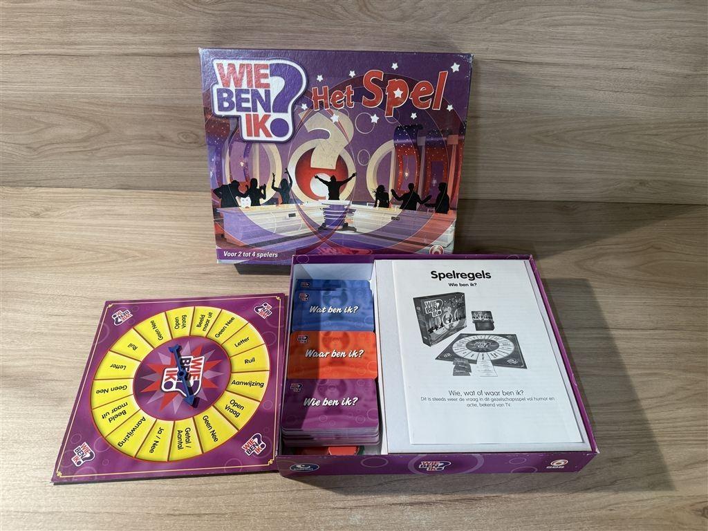 Wie ben ik het spel - sbs - s6055, Hobby en Vrije tijd, Verzenden, Zo goed als nieuw