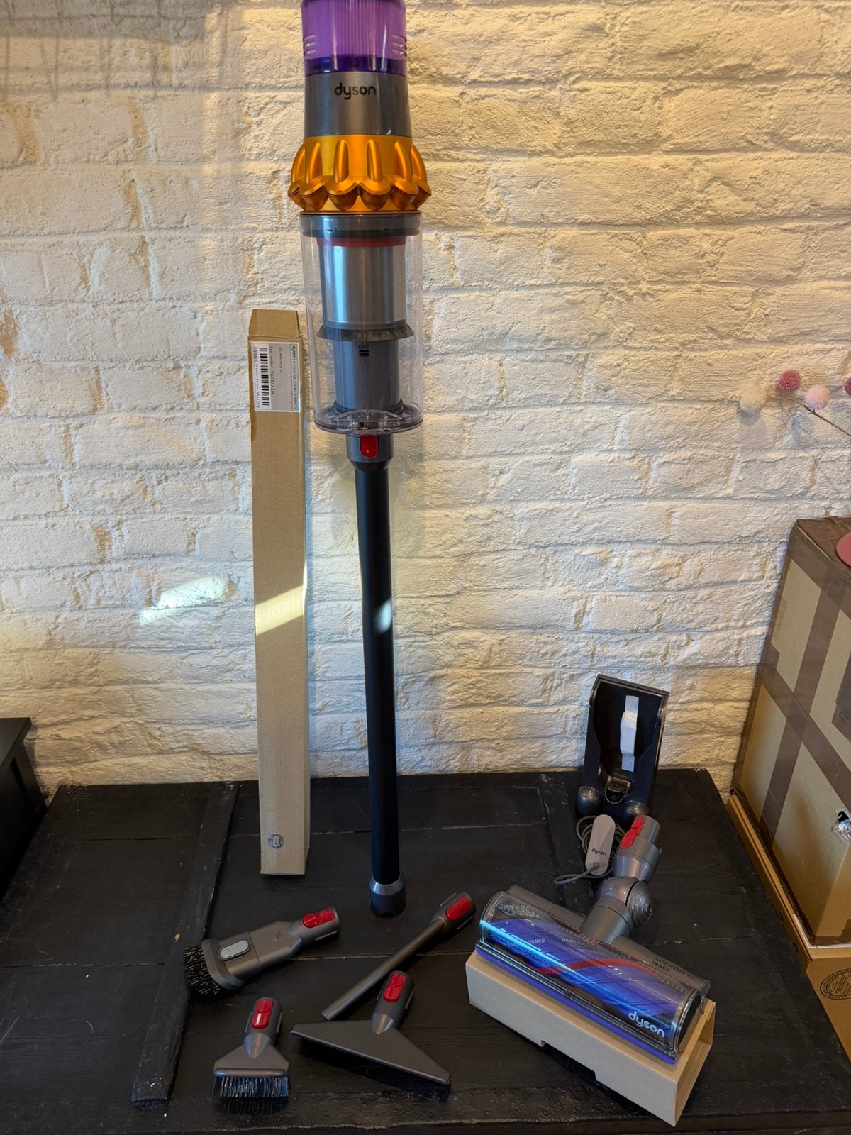 Dyson V15 en parfait état proche du neuf avec accessoires, Electroménager, Aspirateurs, Réservoir, Aspirateur balai, Comme neuf