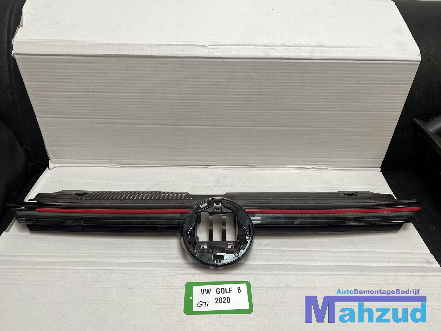VW GOLF 8 GTI GRILLE 2021+, Gebruikt, Volkswagen, Volkswagen AG, Vw@volkswagen.de
