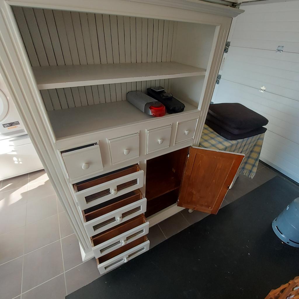 Kast in goede staat, Ophalen