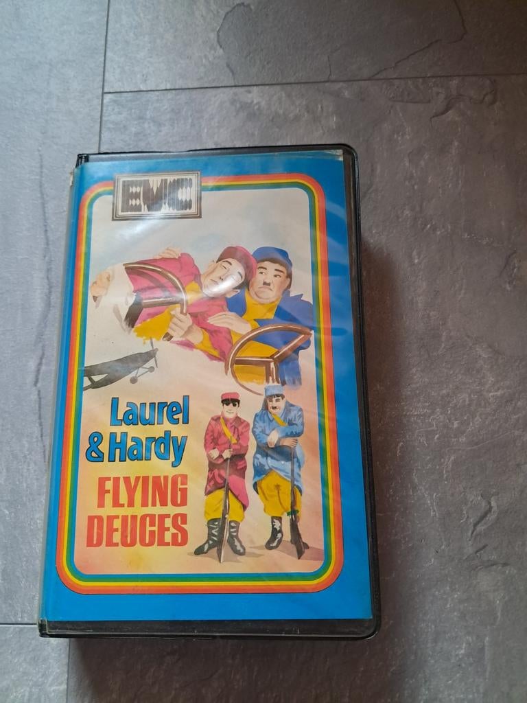 BETAMAX: Laurel & Hardy, Ophalen