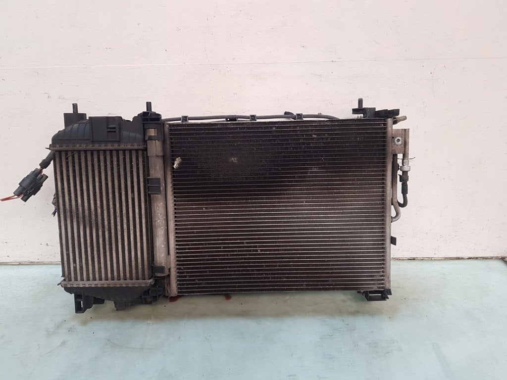 RADIATEUR COMPLET Opel Meriva (01-2010/03-2017), Autos : Pièces & Accessoires, Utilisé, Opel