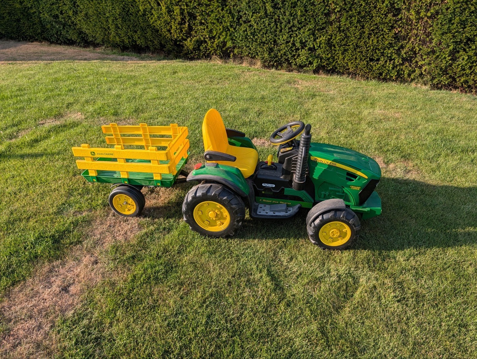 Elektrische tractor met aanhangwagen, Ophalen
