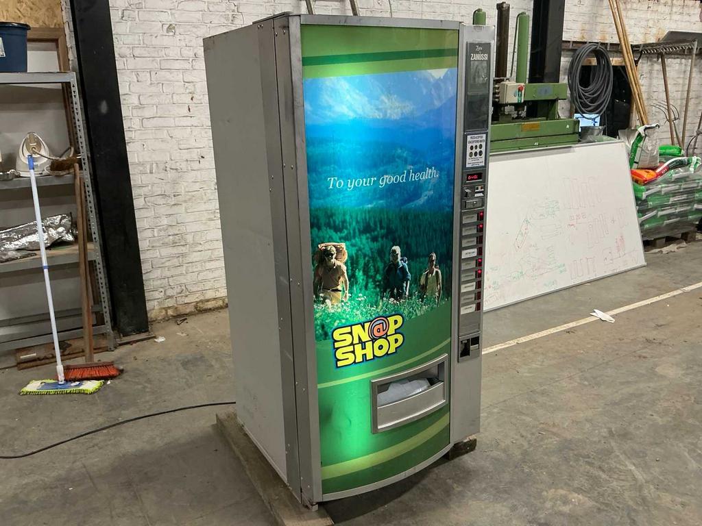 Drankautomaat, Zakelijke goederen, Ophalen