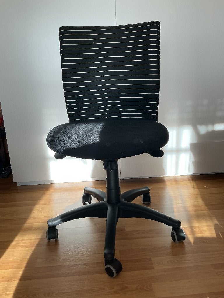Chaise de bureau noir et blanc, Enlèvement, Utilisé, Noir, Chaise de bureau