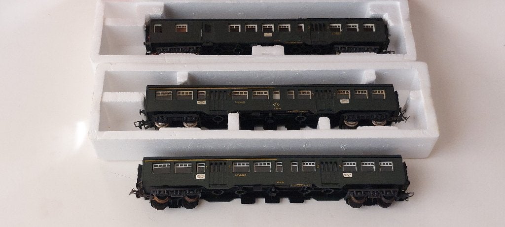 SNCB/NMBS LIMA SET DE 3 VOITURES M2*HO*DC, Hobby & Loisirs créatifs, Trains miniatures | HO, Analogique, Set de Trains, Lima, Envoi