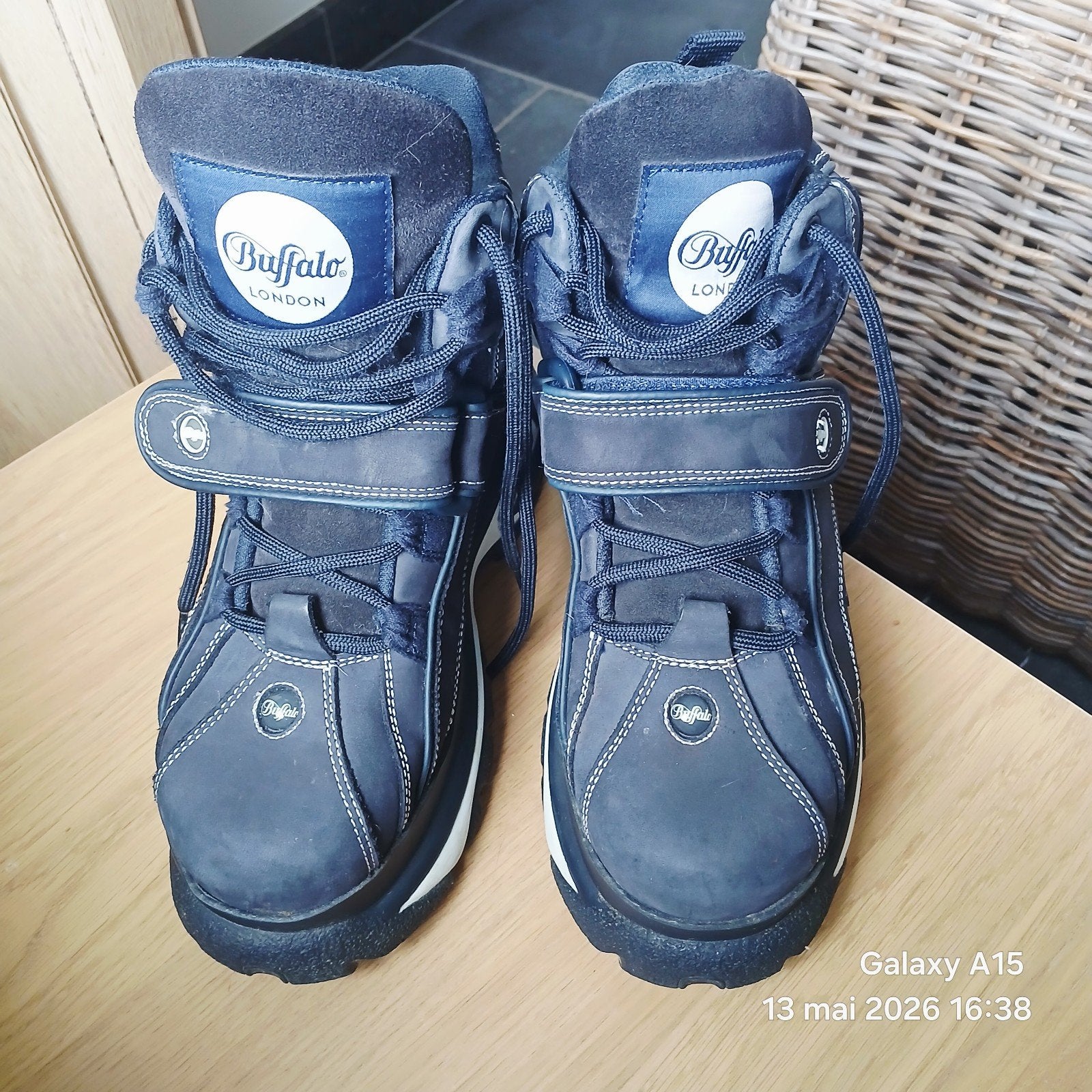 Chaussure Buffalo london 39