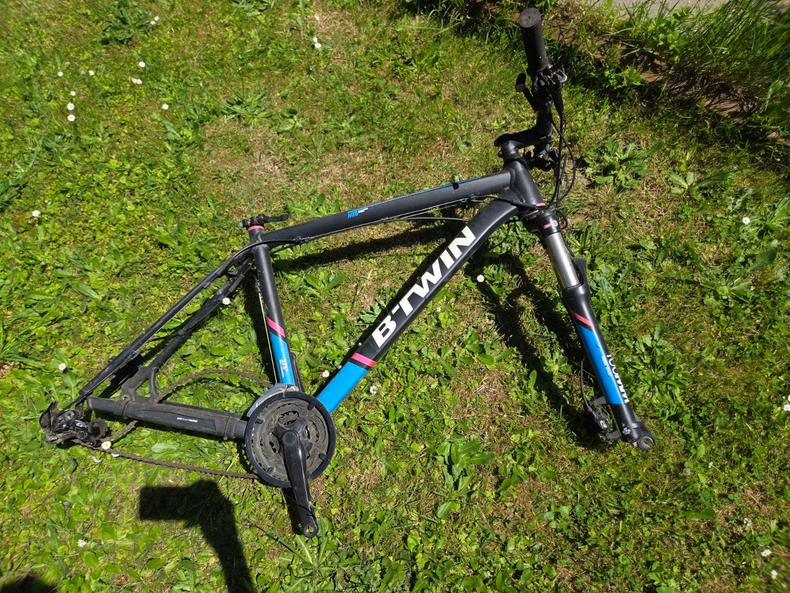 VTT B'Twin Rockrider 560 - À rénover, Autres marques, Enlèvement, Utilisé, Frein à disque