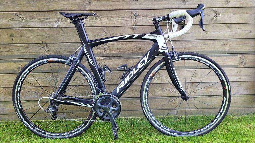 Koersfiets Ridley carbon (M), Fietsen en Brommers, Fietsen | Racefietsen, Minder dan 10 versnellingen, Gebruikt, Carbon, Heren