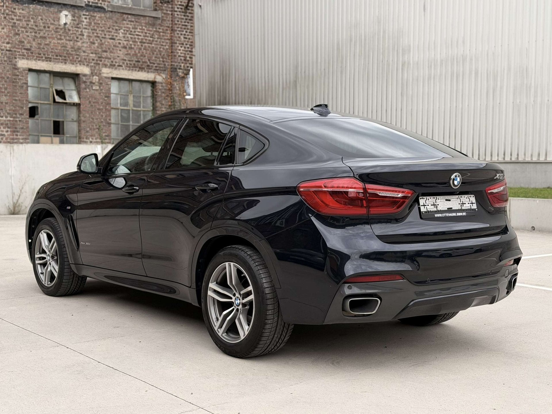 BMW X6 3.0 • M PACK • EURO 6B • LEDER • BLUE & BEIGE, Auto's, Automaat, Dealer onderhouden, Gebruikt, 2993 cc