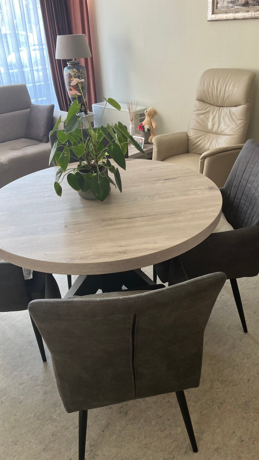 Ronde tafel met 4 zeteltjes, Huis en Inrichting, Ophalen, Zo goed als nieuw, 100 tot 150 cm