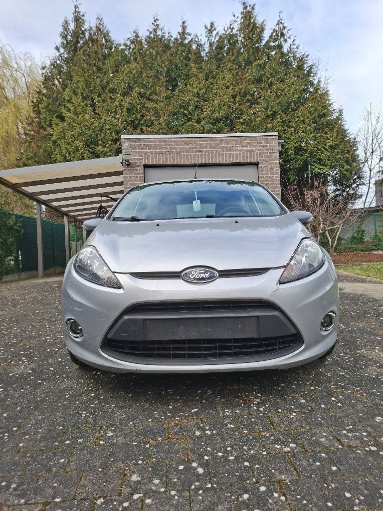 Ford fiesta 1.6 TDCi 95 ch export, Autos, Achat, Boîte manuelle, 5 portes, Vitres électriques