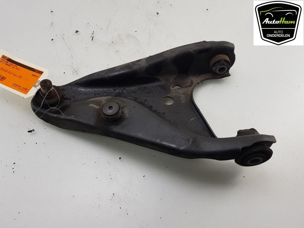 BRAS DE SUSPENSION AVANT GAUCHE (TRIANGLE) Dacia Sandero II, Dacia, Dhr. J. Ham, Administratie@autoham.nl, Utilisé