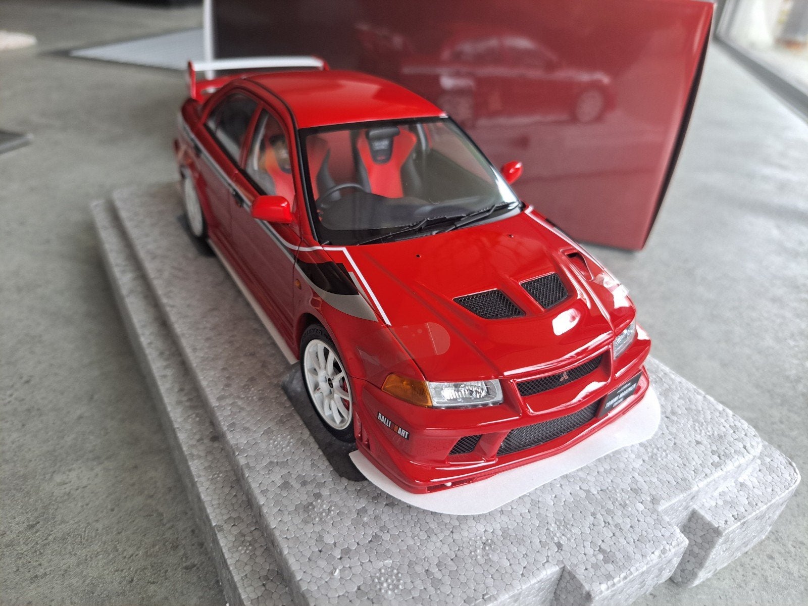 Mitsubishi Lancer Evo 6 TME 1/18 Motorhelix Neuve, Hobby & Loisirs créatifs, Voitures miniatures | 1:18, Enlèvement ou Envoi, Neuf