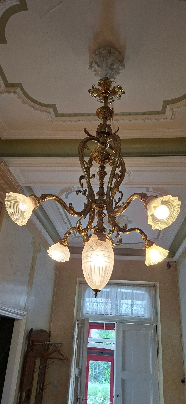 lustre ancien, Enlèvement