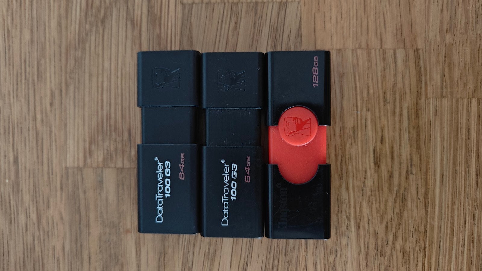 Datatraveler USB Flash sticks 2x64 GB + 1x 128 GB, Computers en Software, USB Sticks, Ophalen, 128 GB