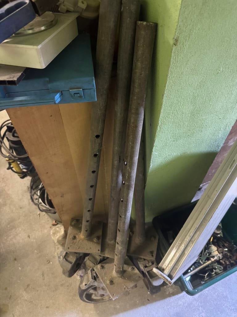 Wielen voor onder een stelling, Ophalen, Zo goed als nieuw, Rolsteiger of Kamersteiger, 2 tot 5 meter
