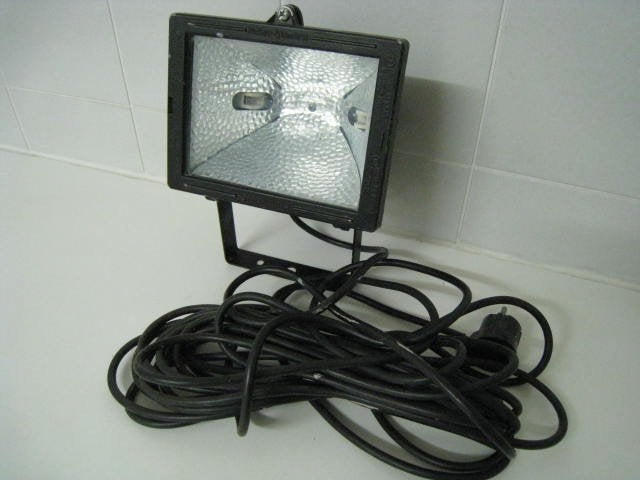 Halogeenspot zwart, montage met beugel, 500W, Massive, Ophalen
