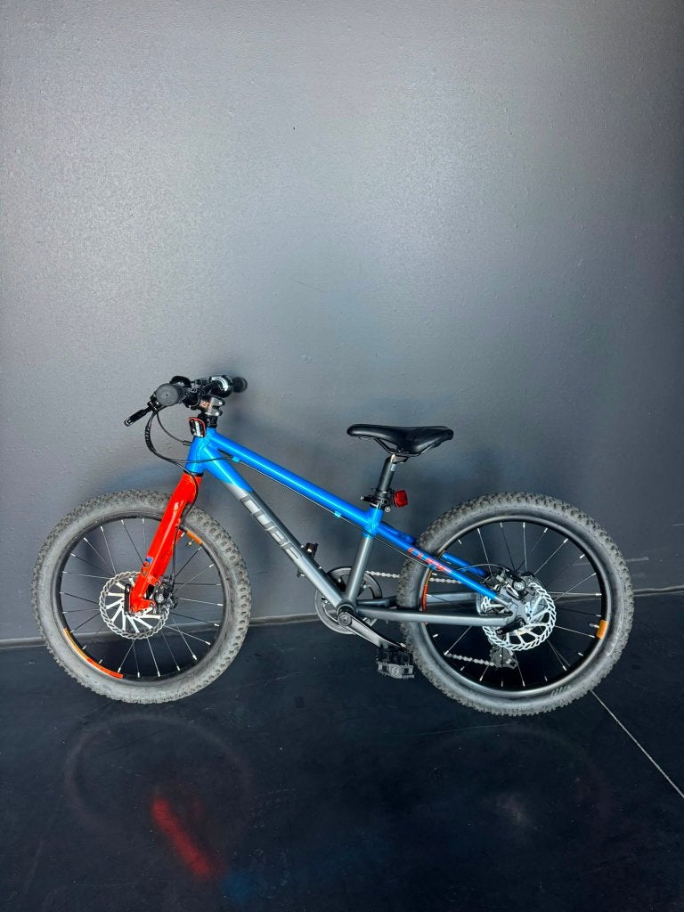 CUBE ACID 240 DISC 24 INCH, Ophalen, 24 inch, Versnellingen, Zo goed als nieuw